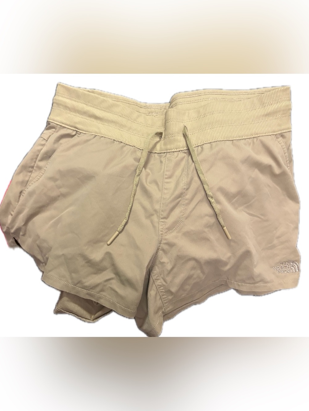 The North Face Women's Aphrodite Motion Short in Twill Beige -  Size Medium